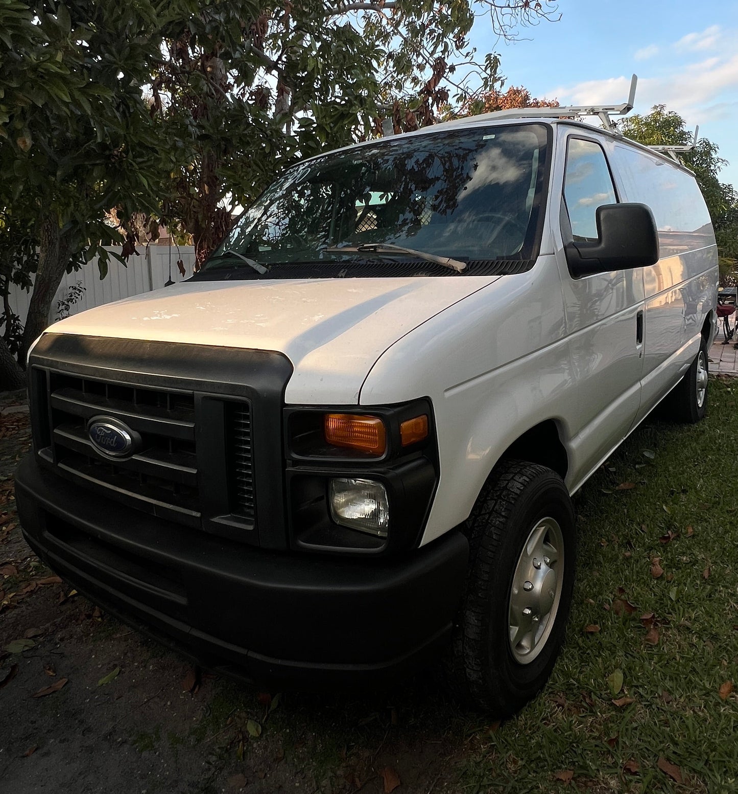 2013 F250 Super Duty Advance Trac RSC - White