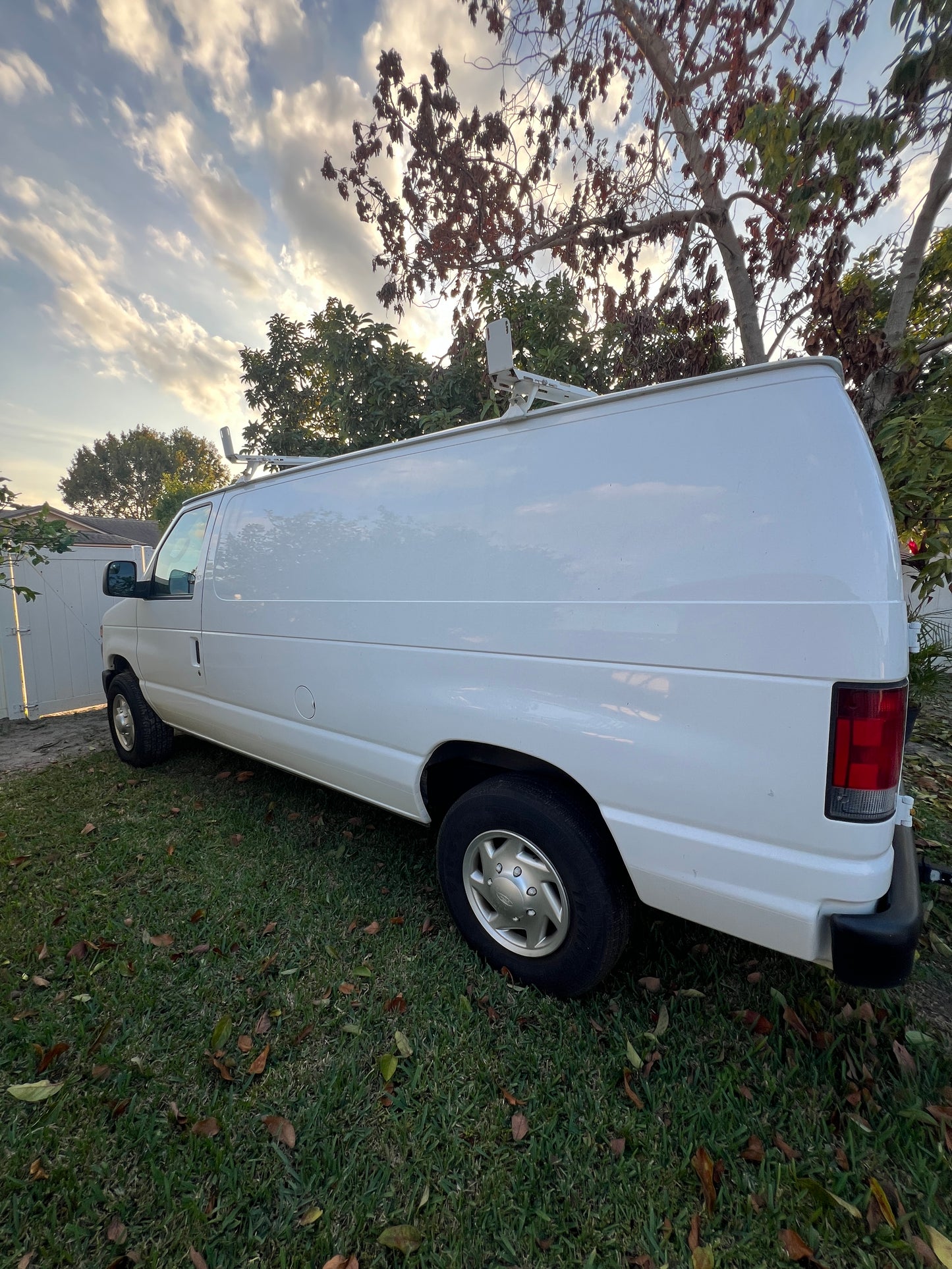 2013 F250 Super Duty Advance Trac RSC - White